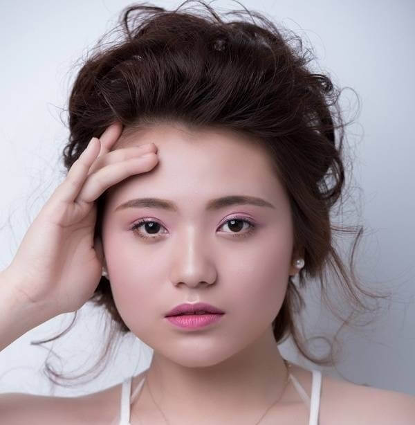 học cách trang điểm