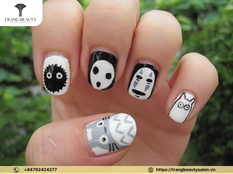 Mẫu nail Totoro đáng yêu