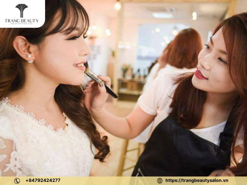 Cơ hội nghề nghiệp của makeup artist